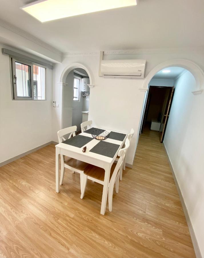 La Casa Del Brujo De La Guitarra Apartment เฮเรซ เด ลาฟรอนเตรา ภายนอก รูปภาพ